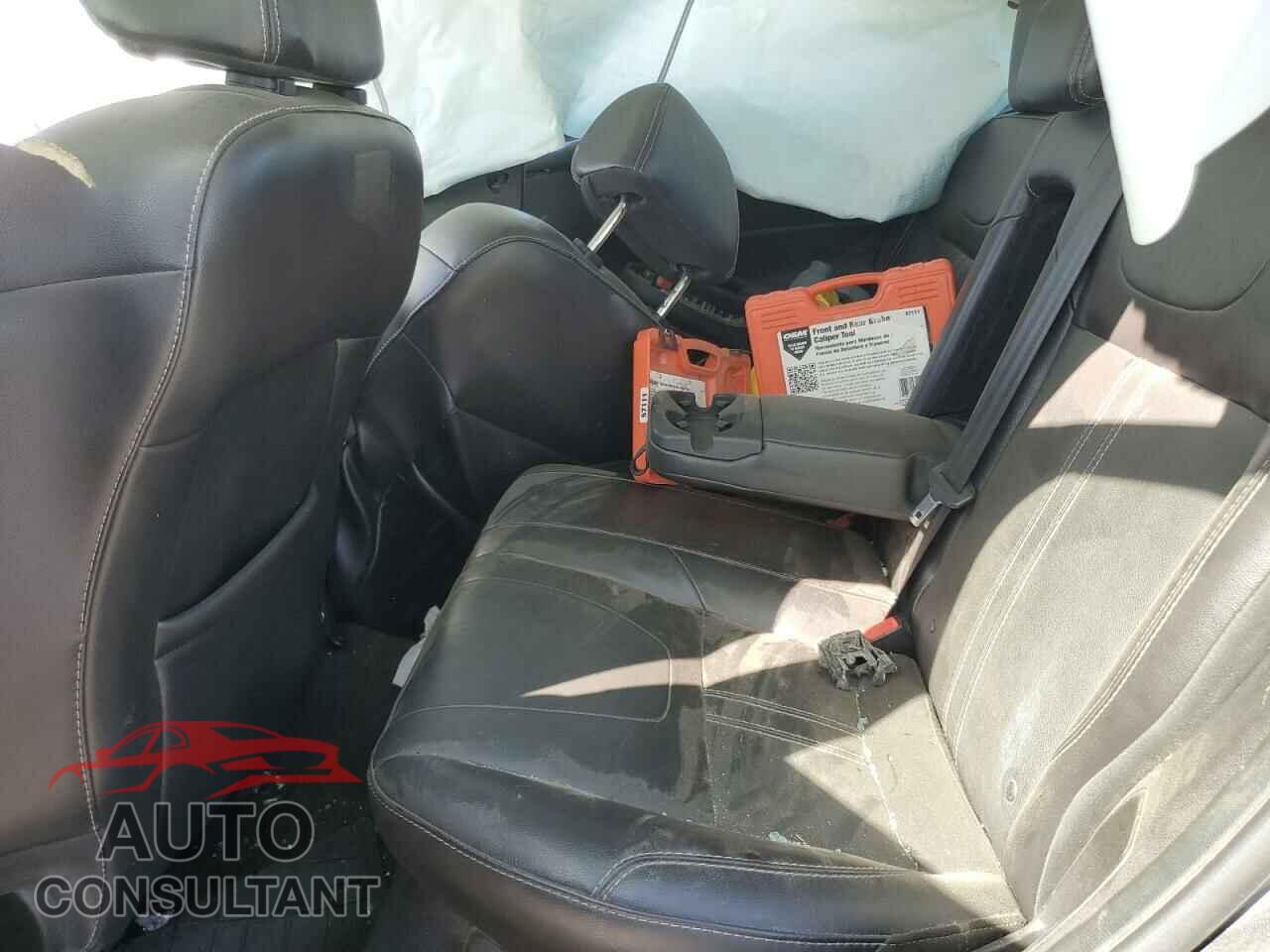 FORD FOCUS 2014 - 1FADP3F28EL259709