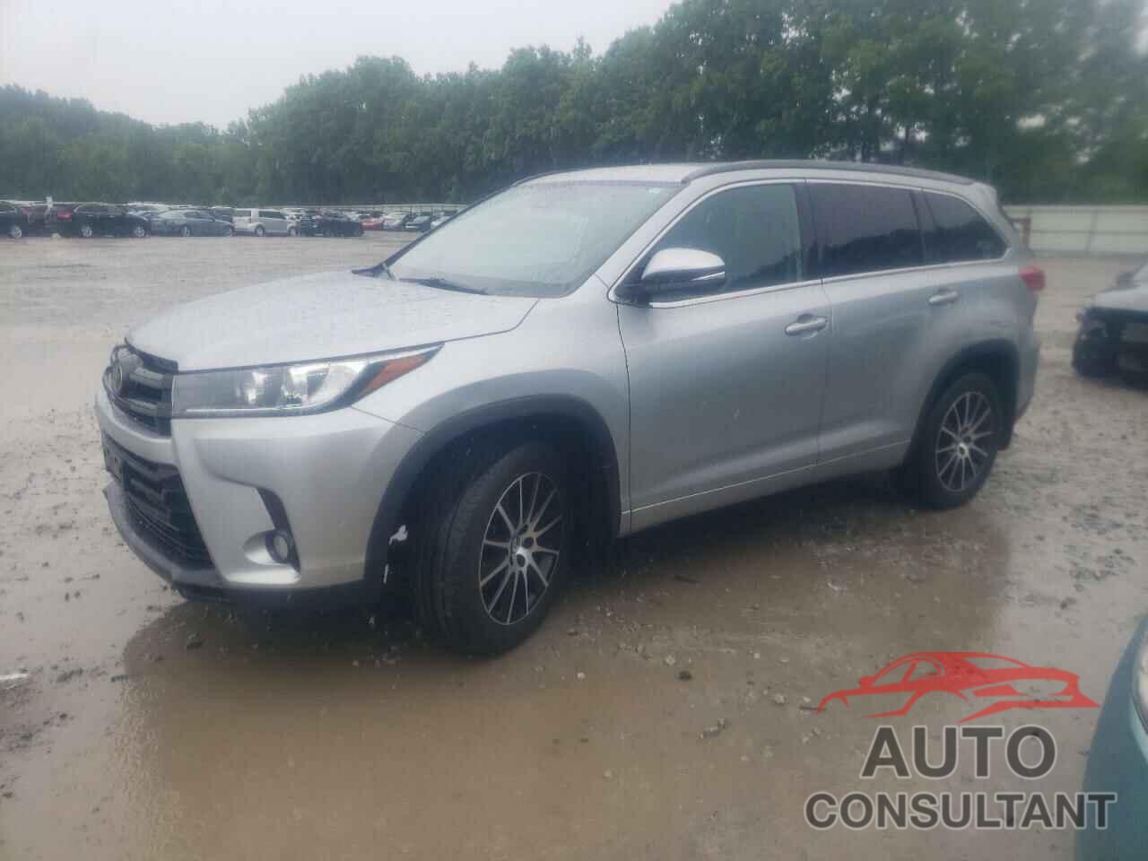 TOYOTA HIGHLANDER 2018 - 5TDJZRFH3JS544907