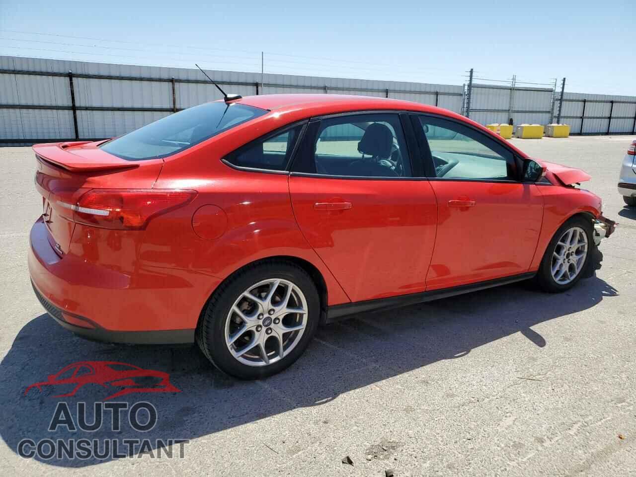 FORD FOCUS 2015 - 1FADP3F27FL319884