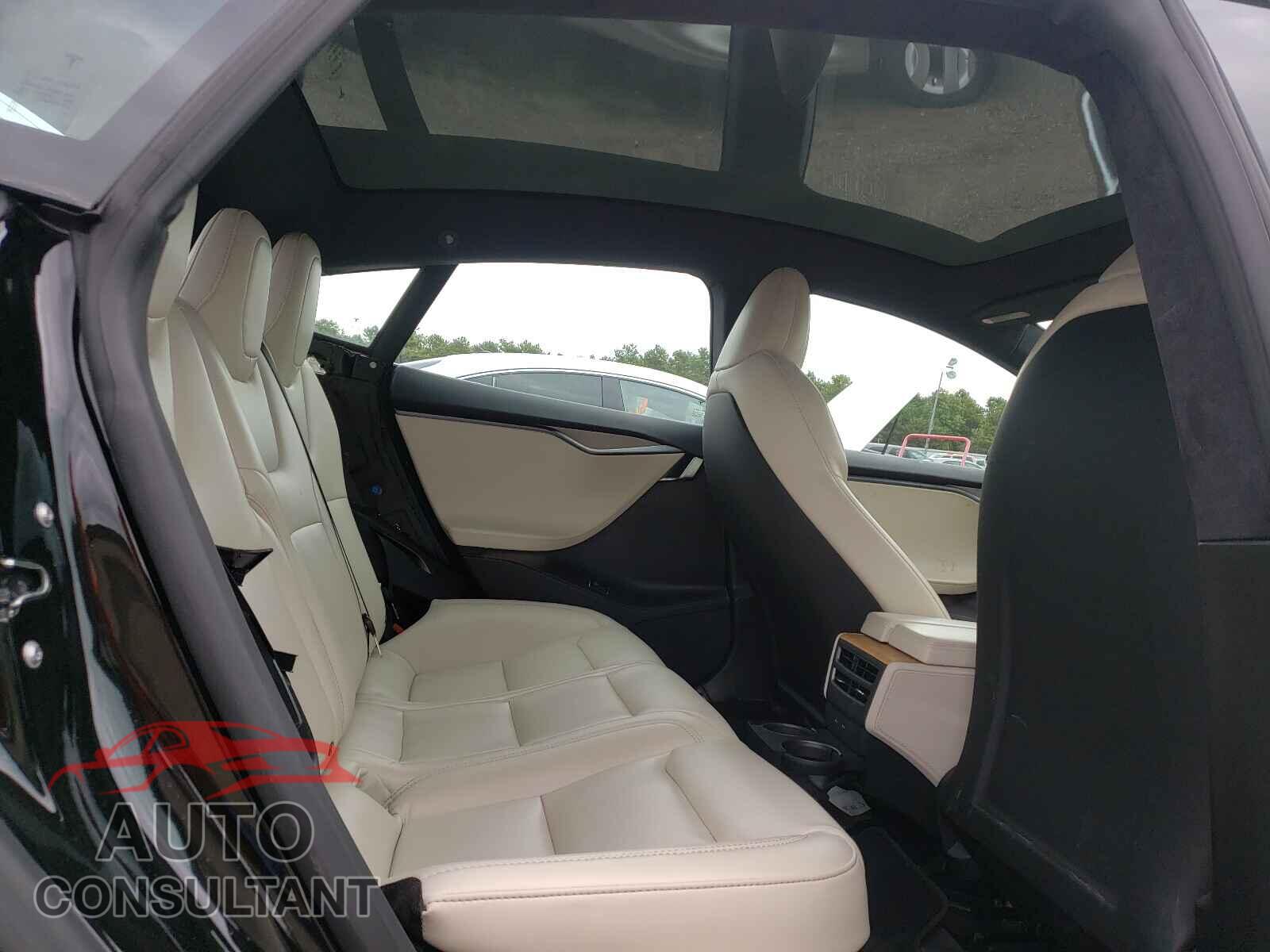 TESLA MODEL S 2020 - 5YJSA1E28LF413344