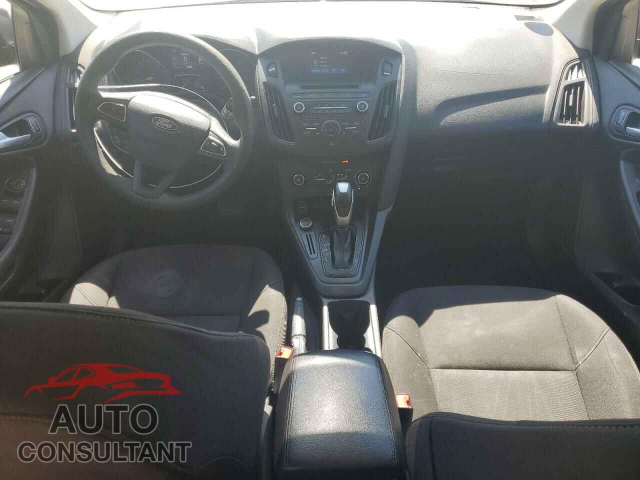 FORD FOCUS 2015 - 1FADP3F22FL276278