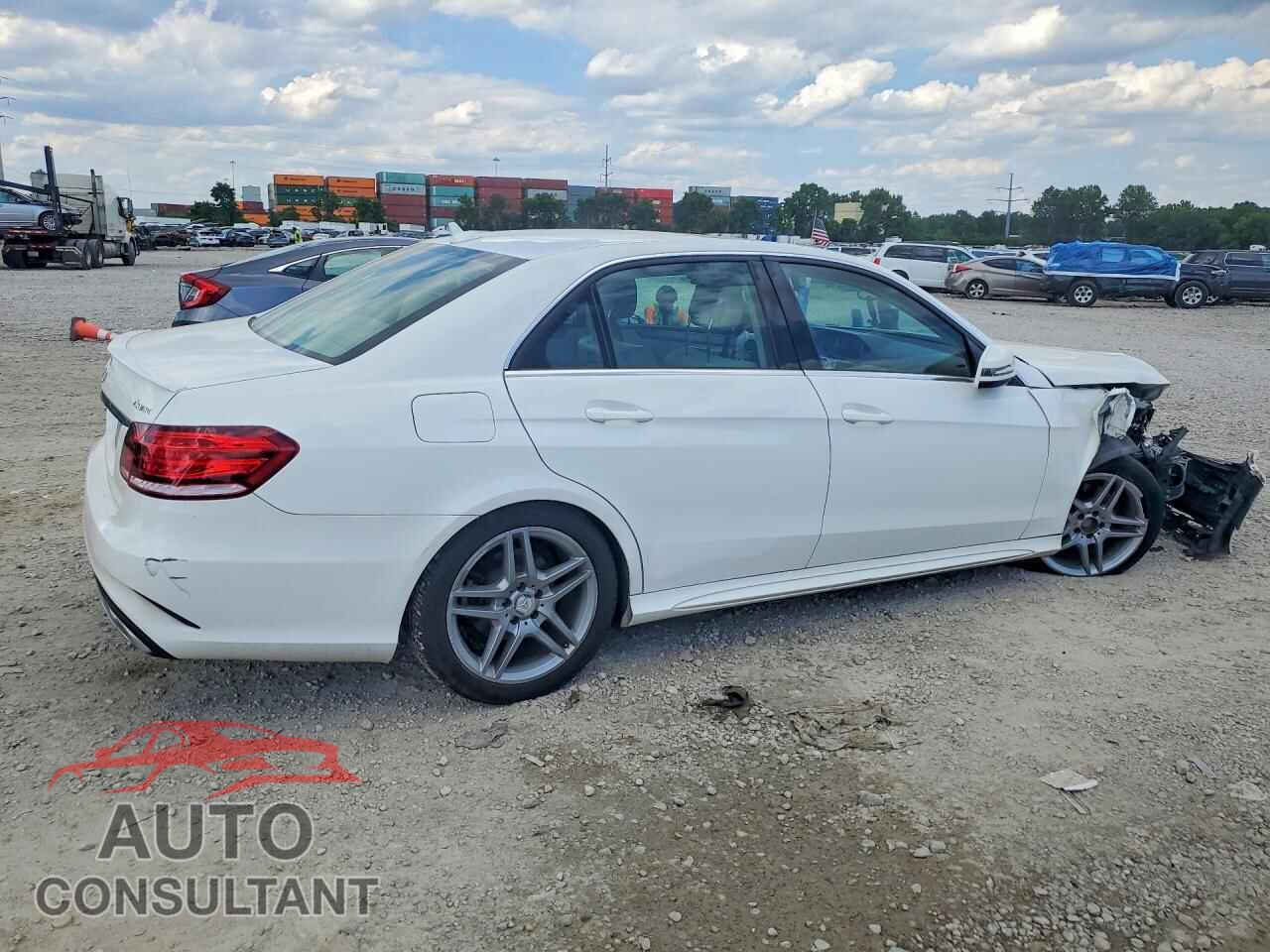 MERCEDES-BENZ E-CLASS 2014 - WDDHF8JB5EB067324