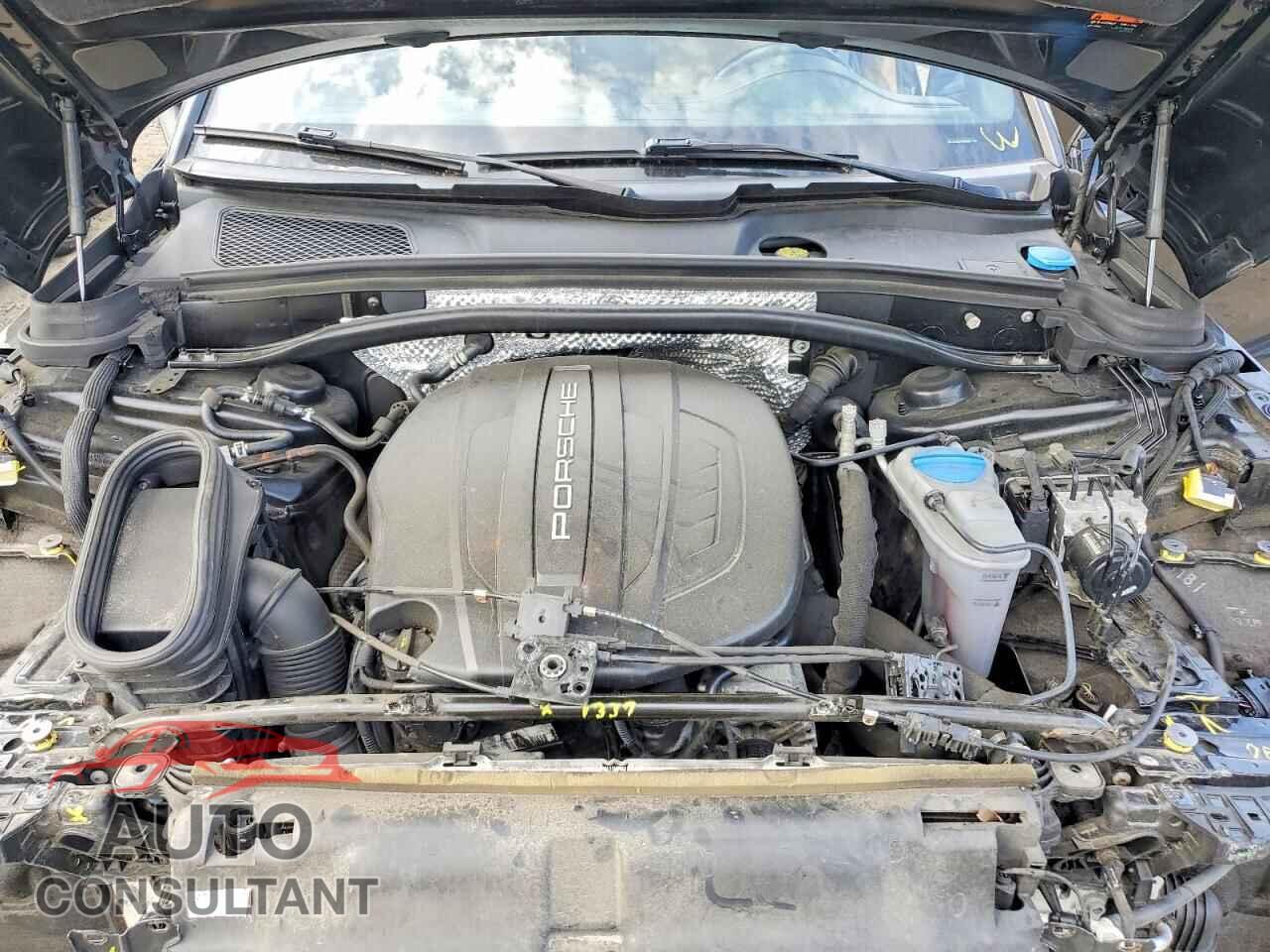 PORSCHE MACAN 2018 - WP1AA2A58JLB10249