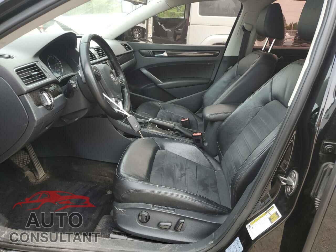 VOLKSWAGEN PASSAT 2013 - 1VWCM7A3XDC115290
