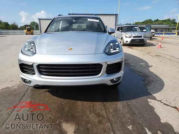 PORSCHE CAYENNE 2017 - WP1AA2A2XHKA86591