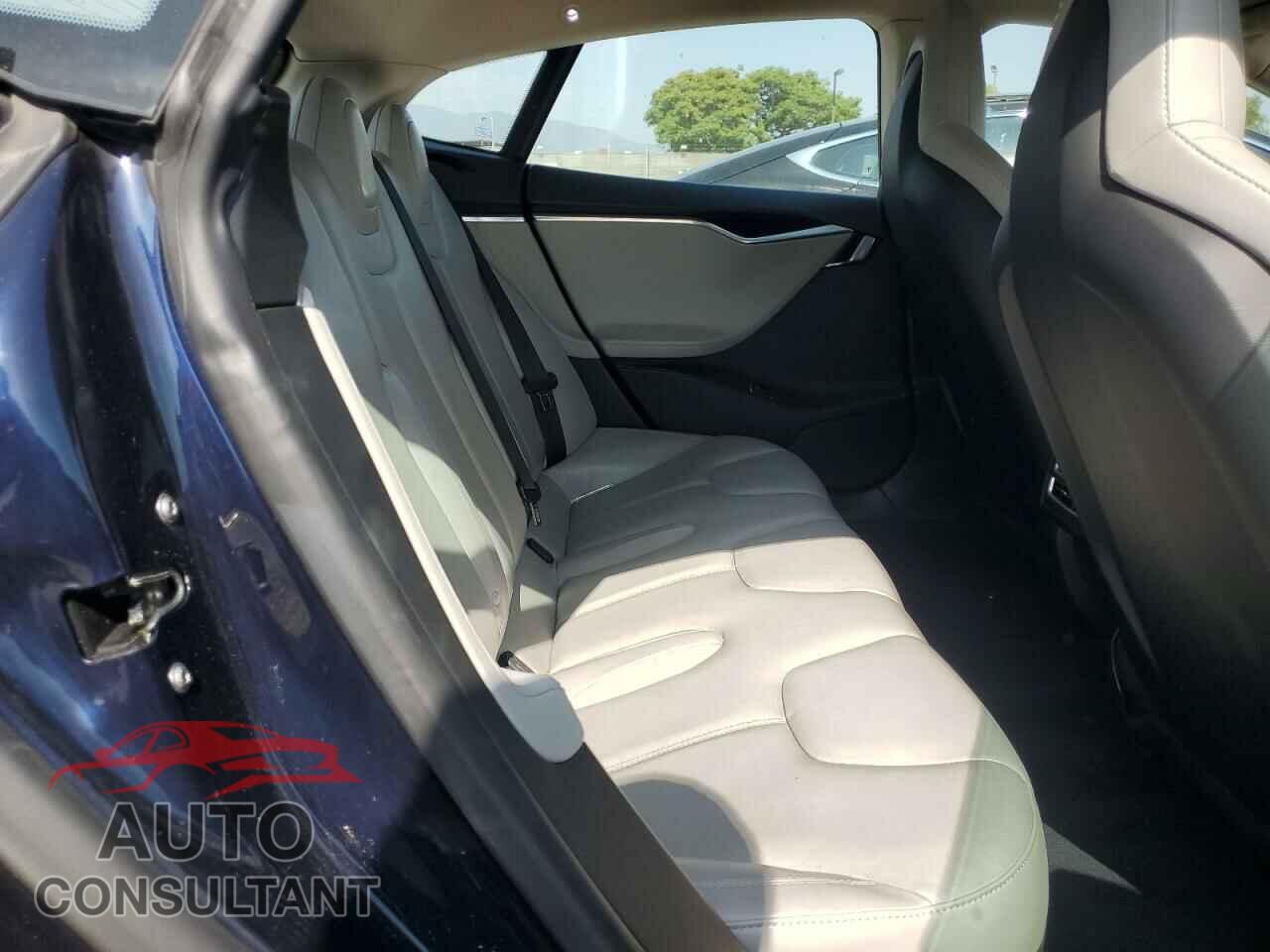 TESLA MODEL S 2014 - 5YJSA1H17EFP33261