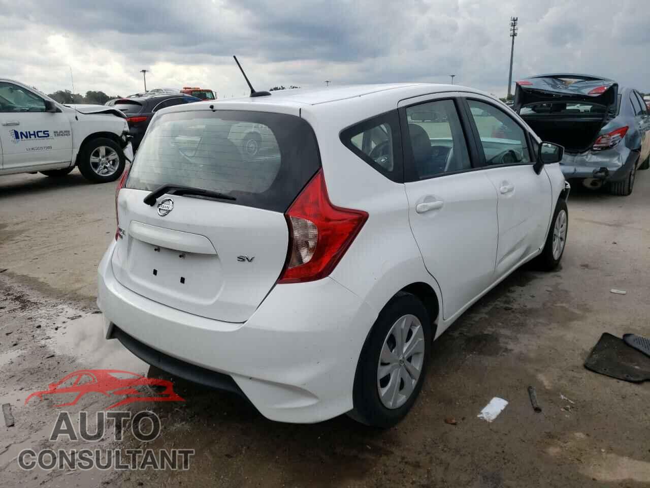 NISSAN VERSA 2018 - 3N1CE2CP2JL366391