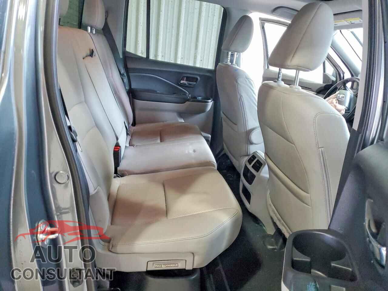 HONDA RIDGELINE 2019 - 5FPYK3F77KB006375