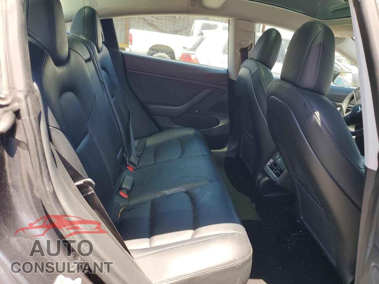 TESLA MODEL 3 2020 - 5YJ3E1EB7LF620137