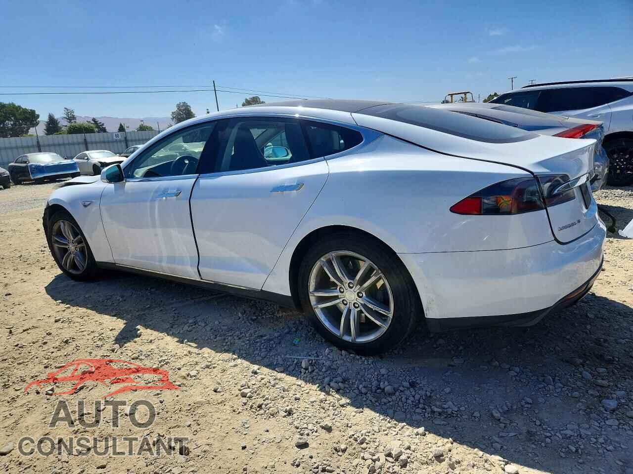 TESLA MODEL S 2013 - 5YJSA1CG7DFP07530