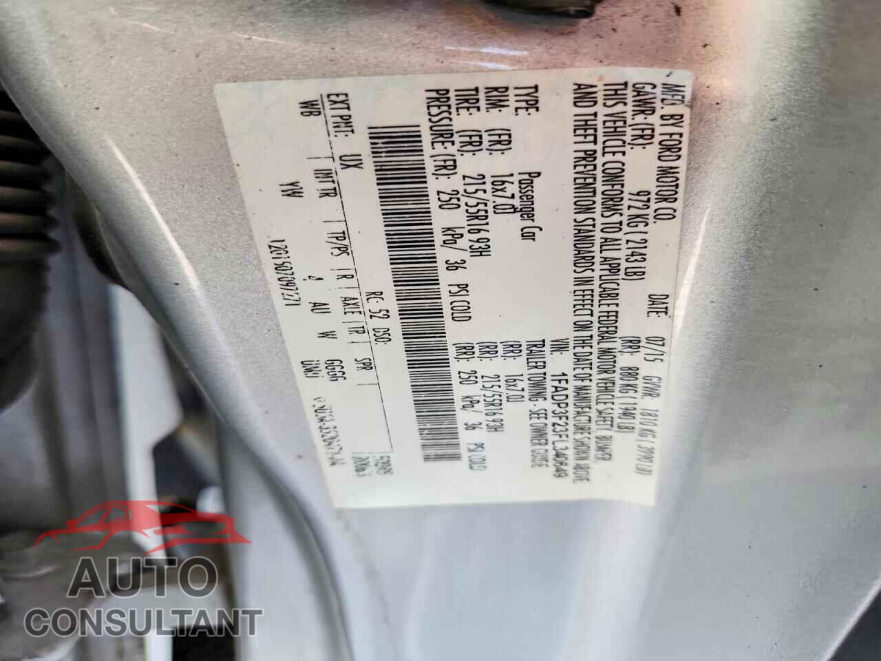 FORD FOCUS 2015 - 1FADP3F23FL340649