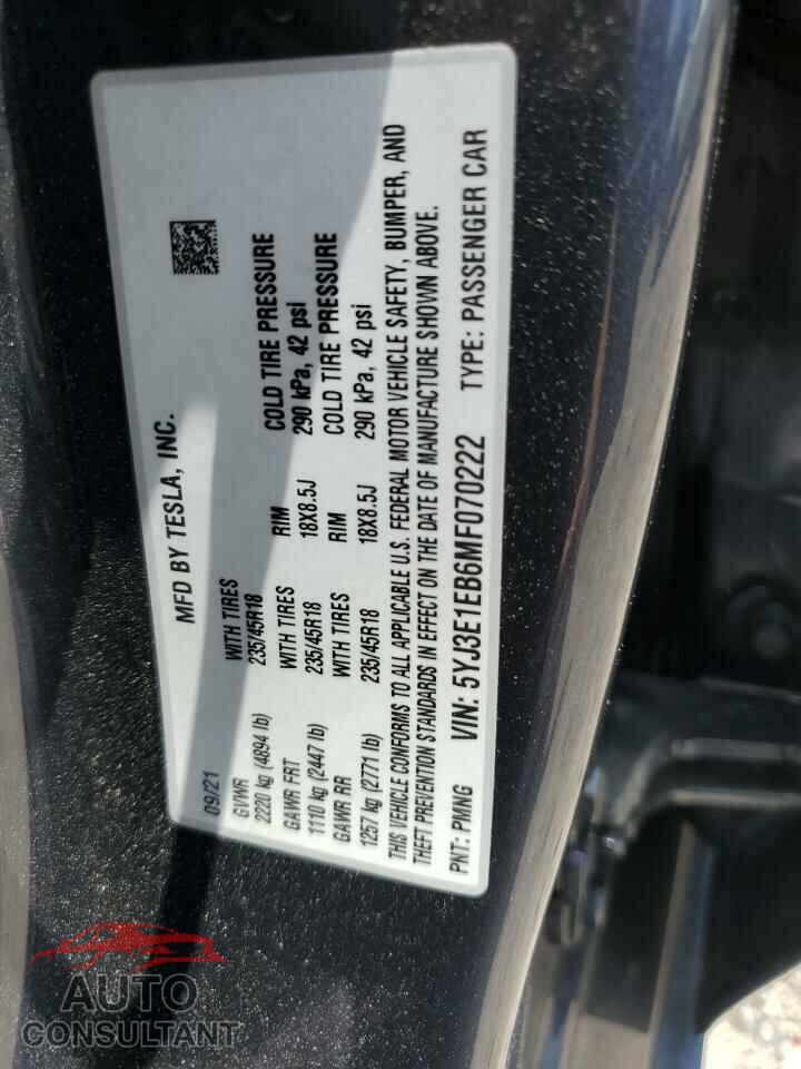 TESLA MODEL 3 2021 - 5YJ3E1EB6MF070222