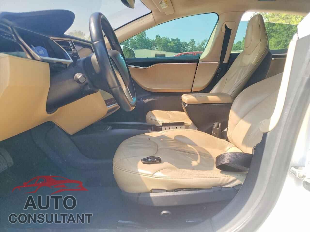 TESLA MODEL S 2013 - 5YJSA1AC0DFP10947