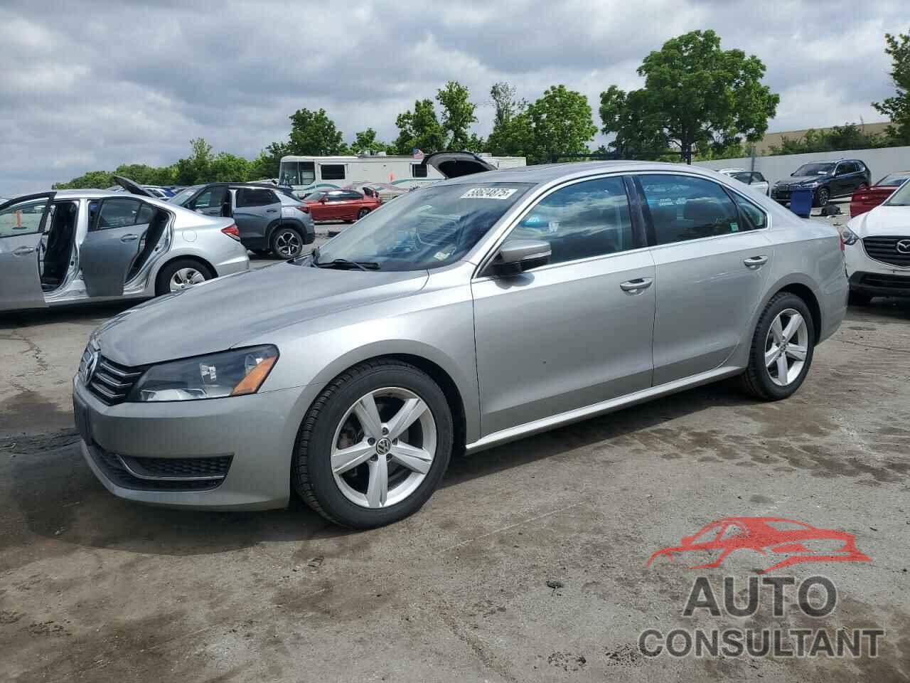 VOLKSWAGEN PASSAT 2013 - 1VWBP7A34DC120844