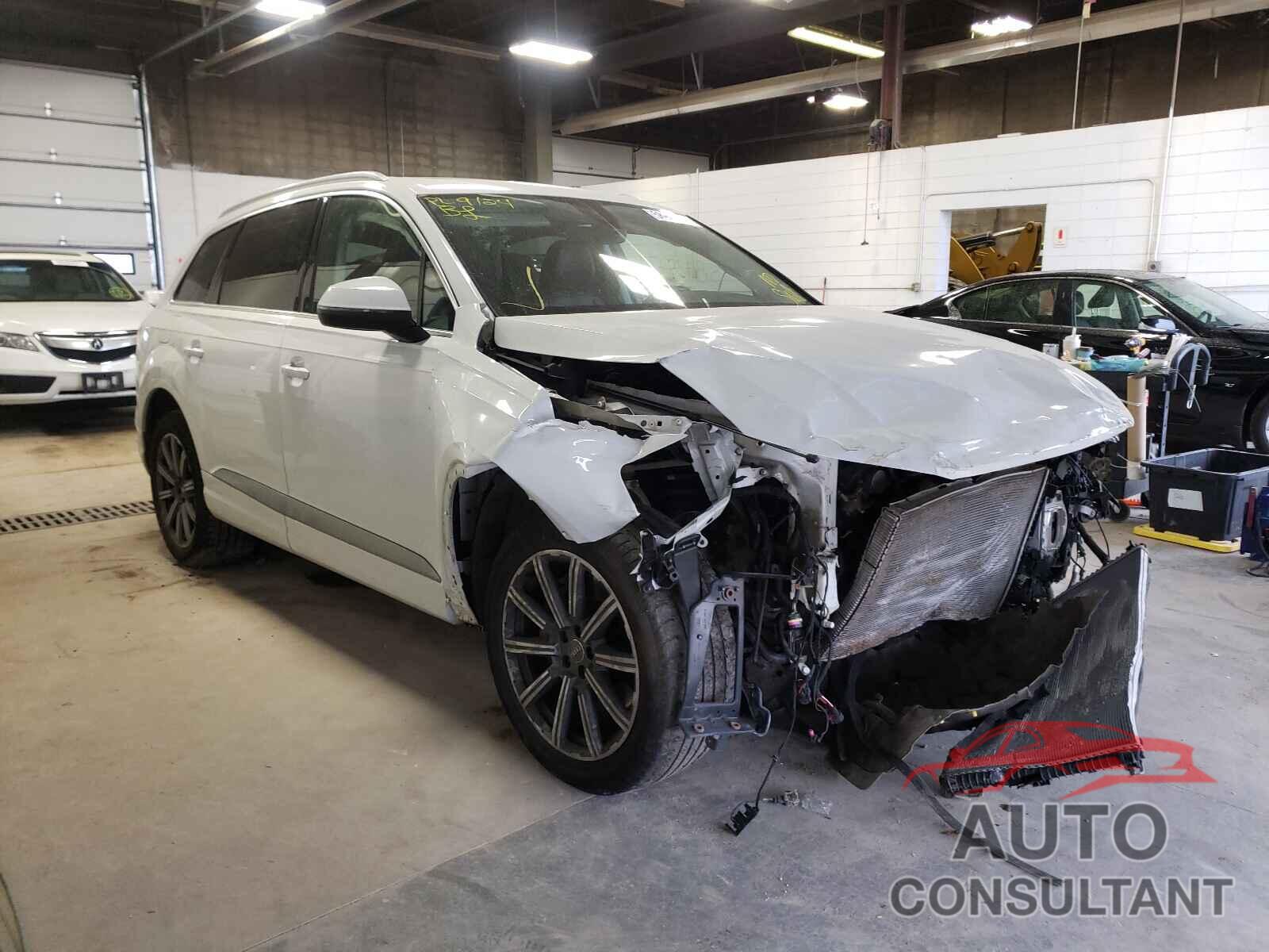 AUDI Q7 2018 - WA1VAAF75JD017409