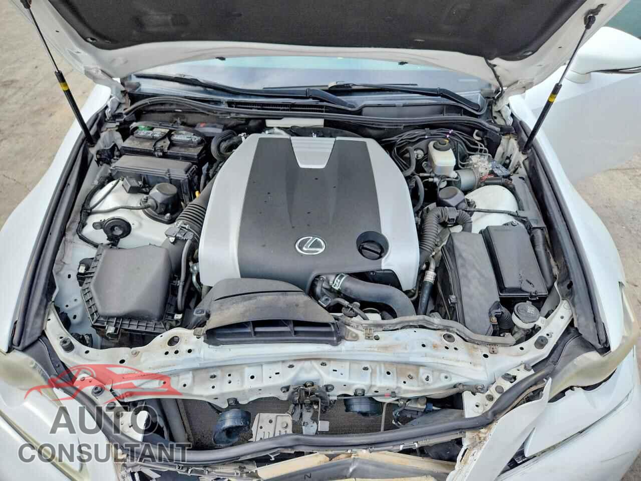 LEXUS IS 2014 - JTHBE1D21E5000271
