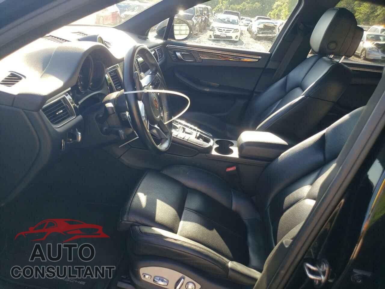 PORSCHE MACAN 2018 - WP1AA2A57JLB02210