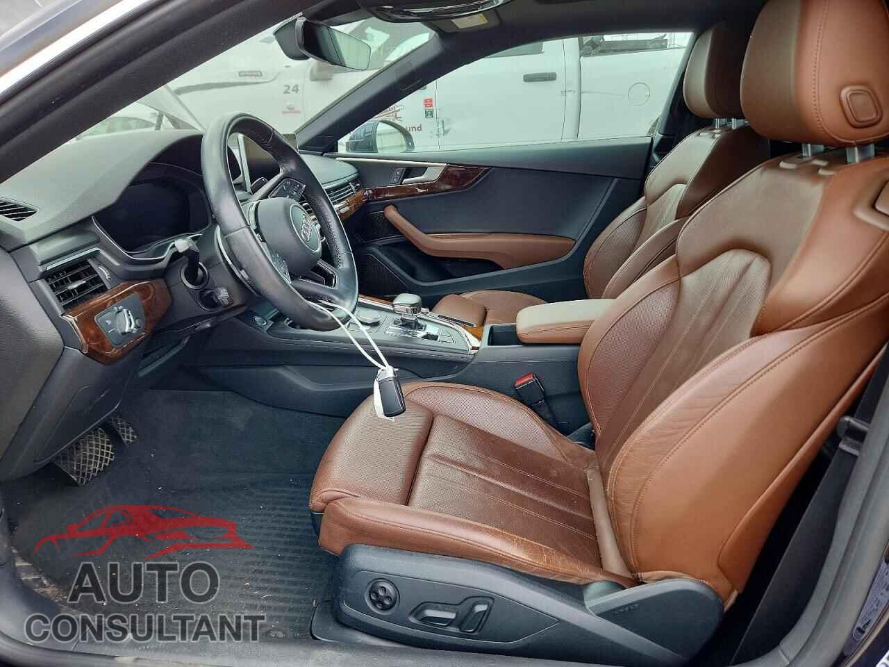 AUDI A5 2018 - WAUTNAF50JA017784