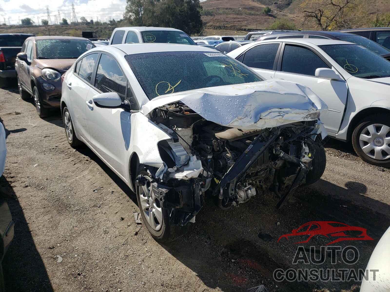 KIA FORTE 2017 - 3KPFK4A76HE022627