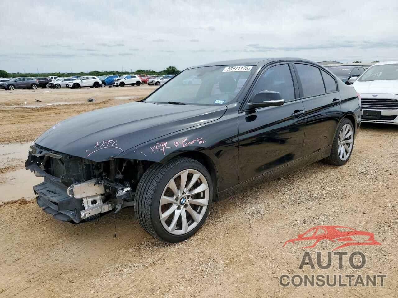 BMW 3 SERIES 2018 - WBA8A9C56JAH12021