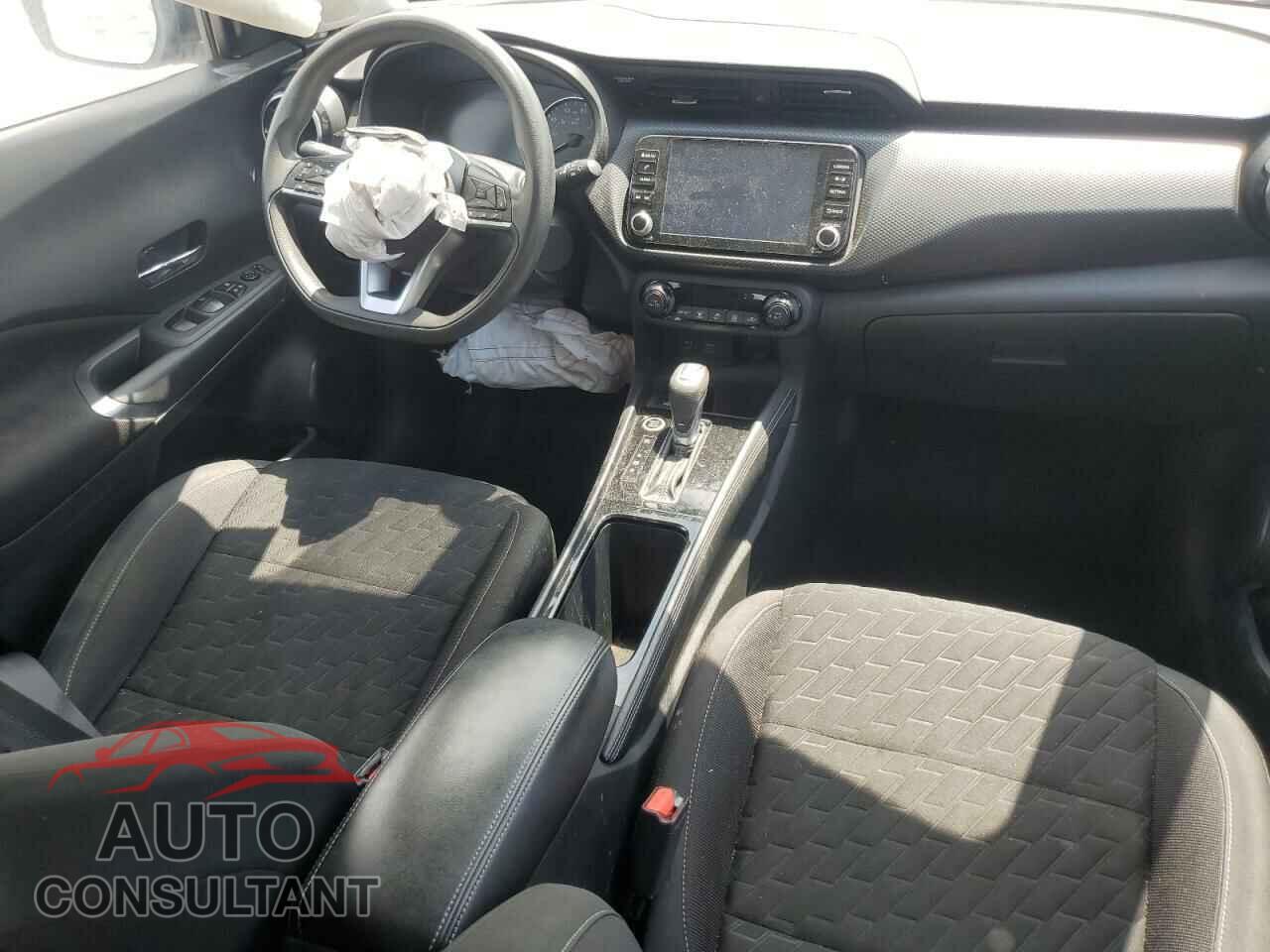 NISSAN KICKS 2021 - 3N1CP5CVXML466205