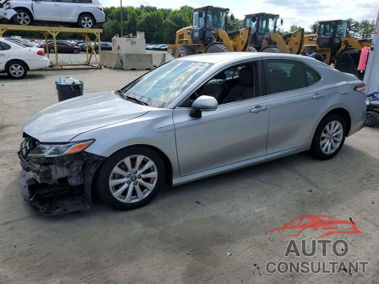 TOYOTA CAMRY 2018 - 4T1B11HK1JU553988