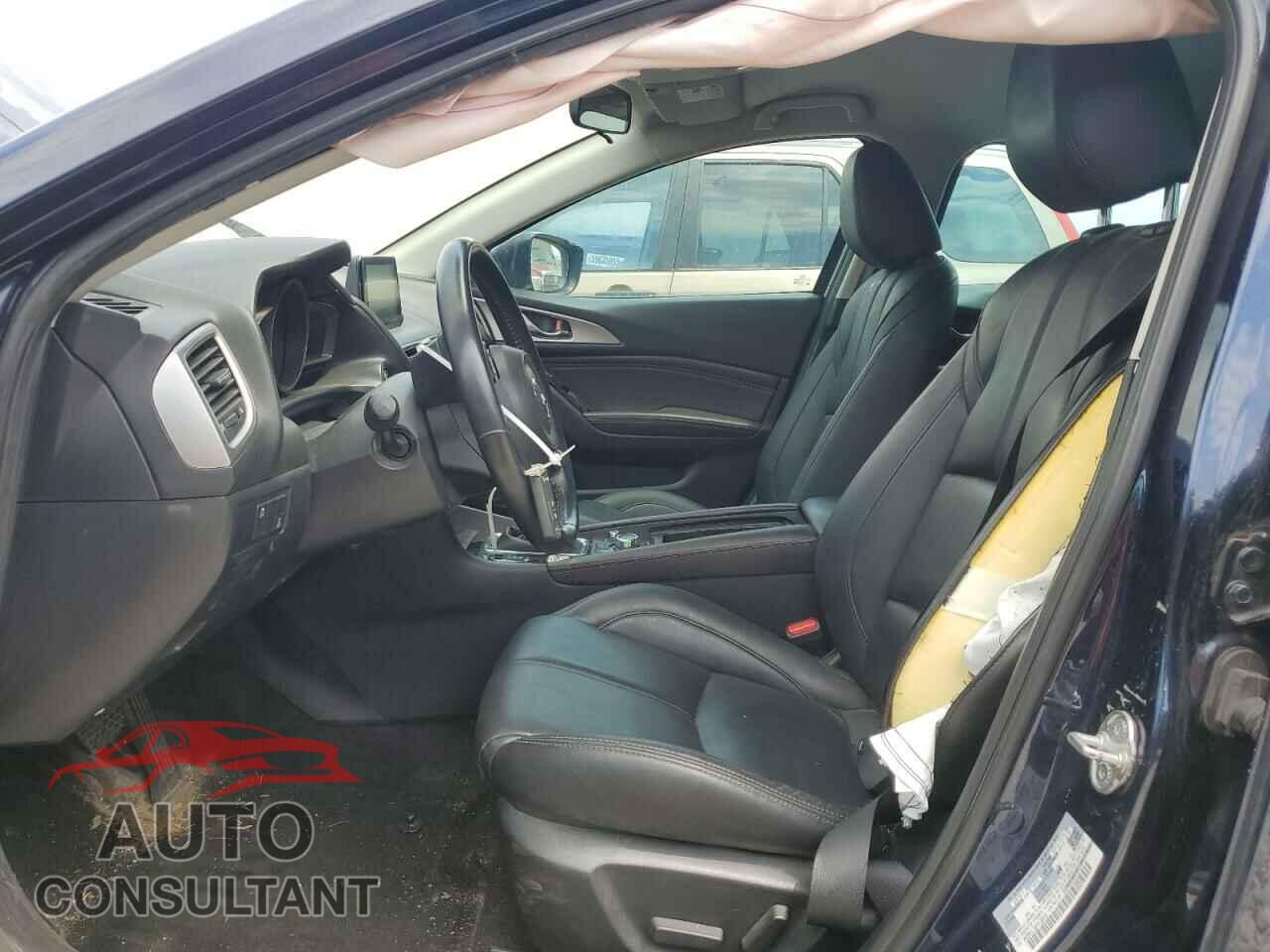 MAZDA 3 2017 - 3MZBN1L72HM136418
