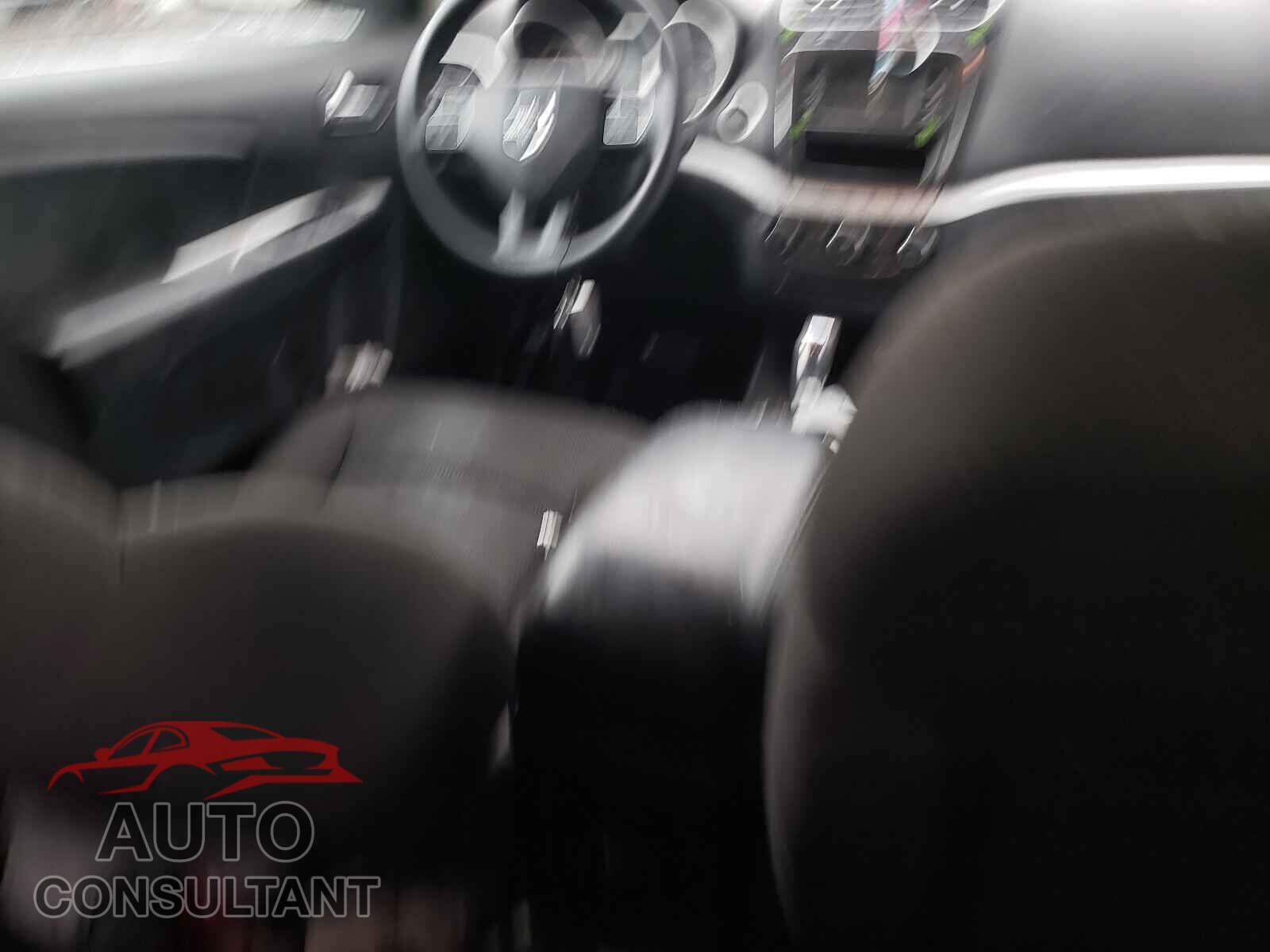 DODGE JOURNEY 2018 - 3C4PDCAB1JT444674
