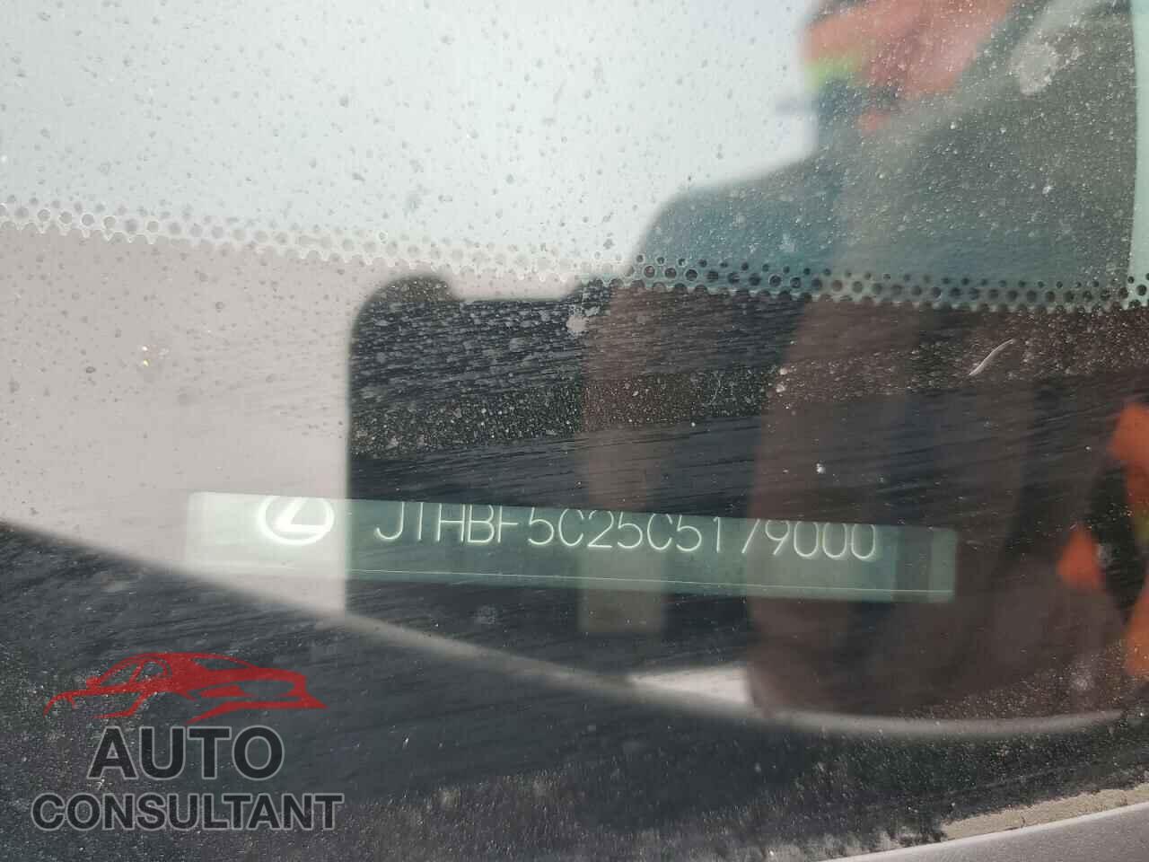 LEXUS IS 2012 - JTHBF5C25C5179000