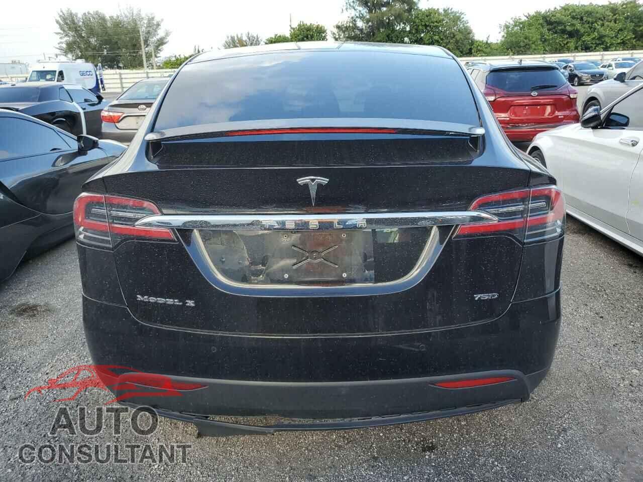 TESLA MODEL X 2016 - 5YJXCAE27GF017959
