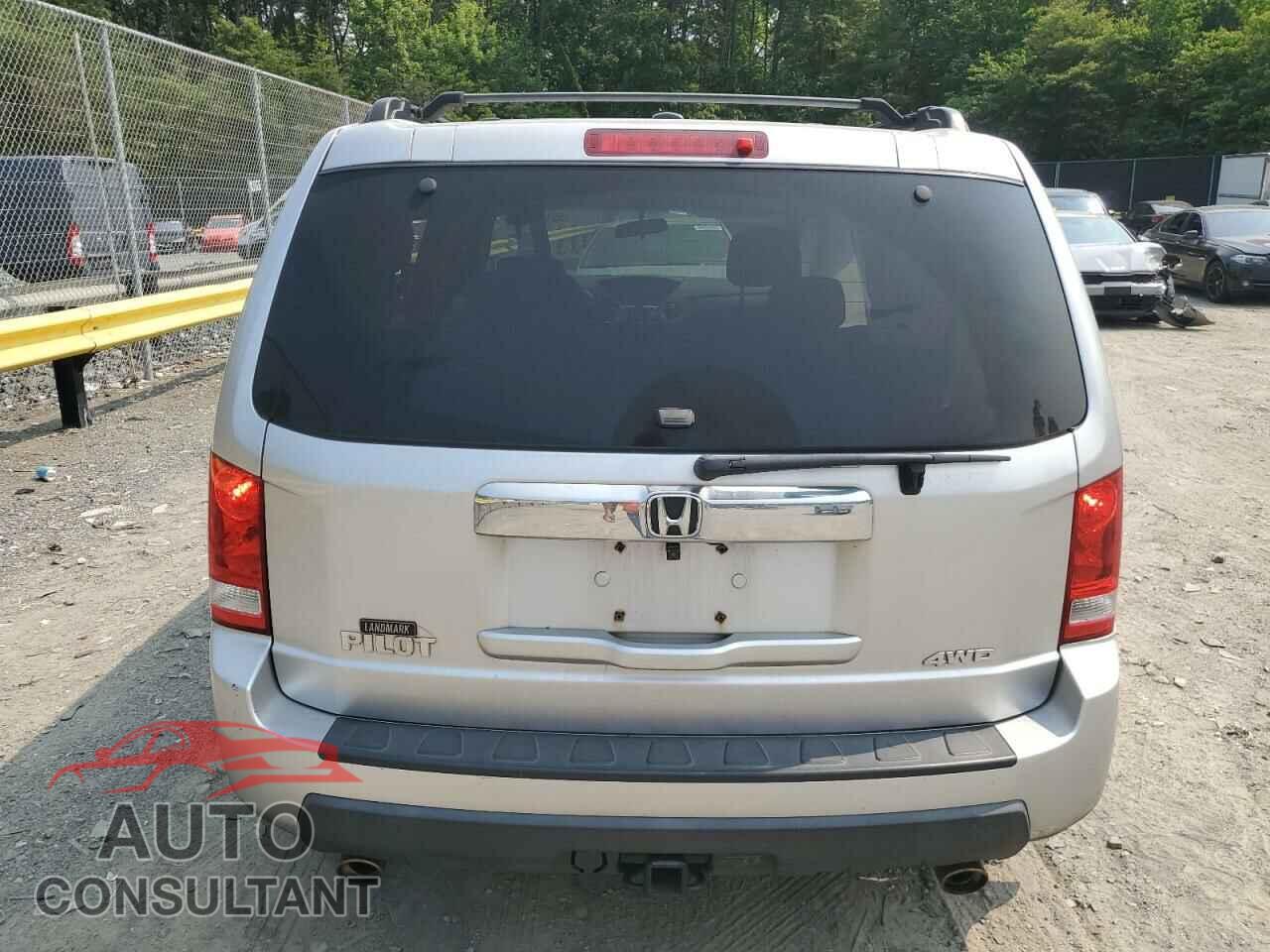 HONDA PILOT 2011 - 5FNYF4H42BB032193