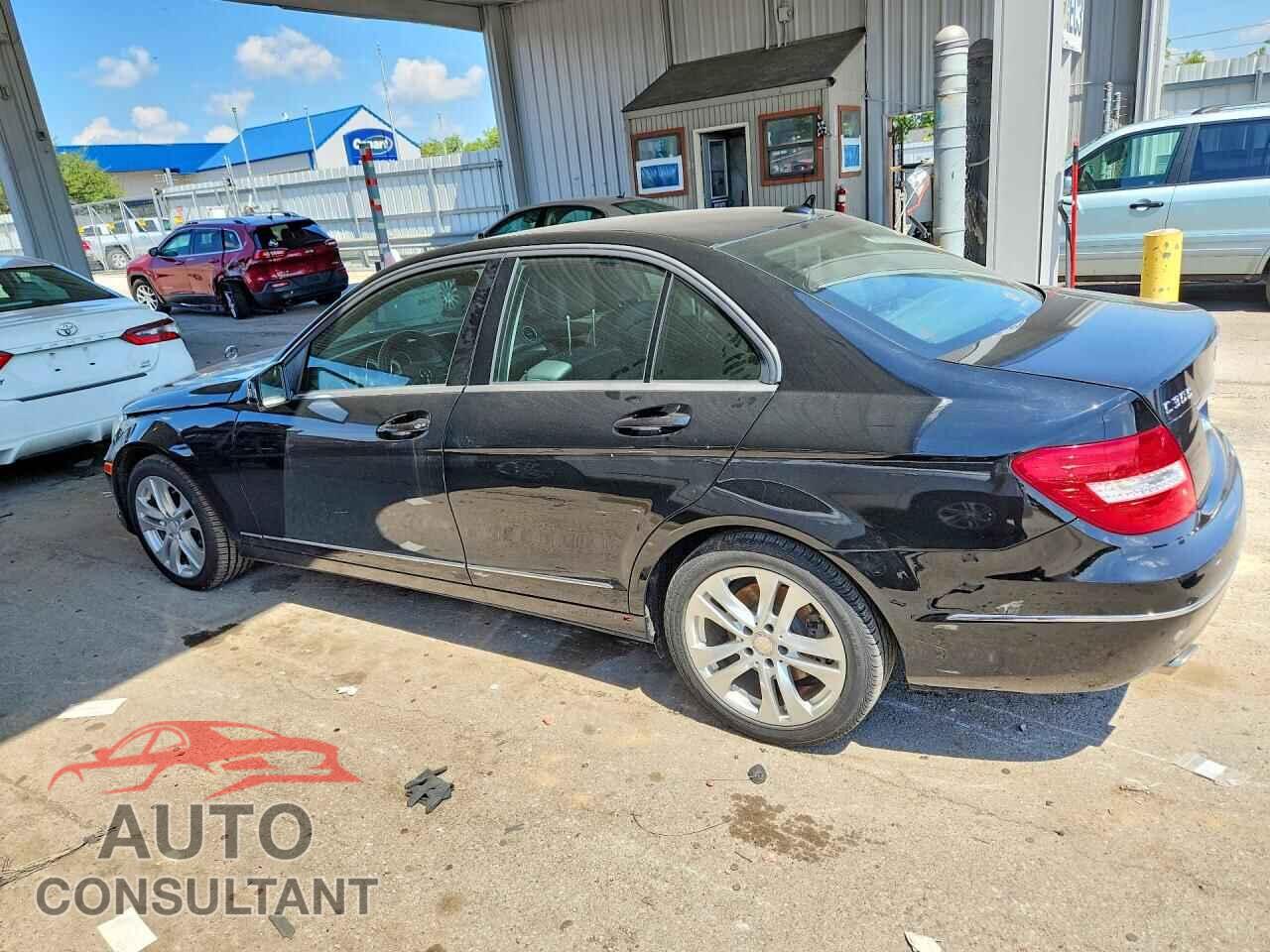 MERCEDES-BENZ C-CLASS 2013 - WDDGF8AB6DA881689
