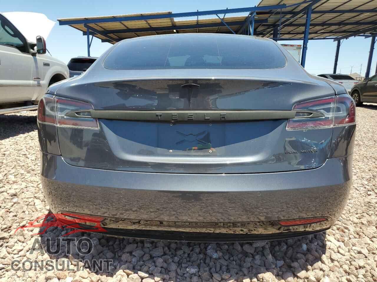 TESLA MODEL S 2020 - 5YJSA1E29LF396148