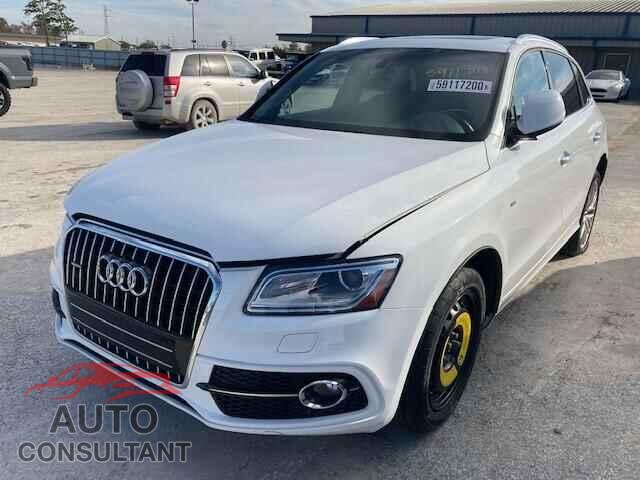 AUDI Q5 2017 - WA1M2AFP5HA074049
