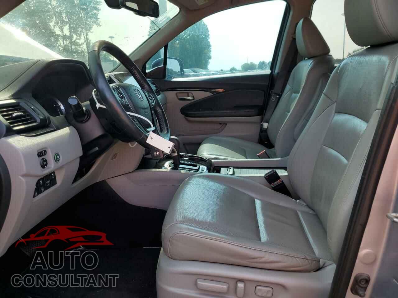HONDA RIDGELINE 2018 - 5FPYK3F77JB014975