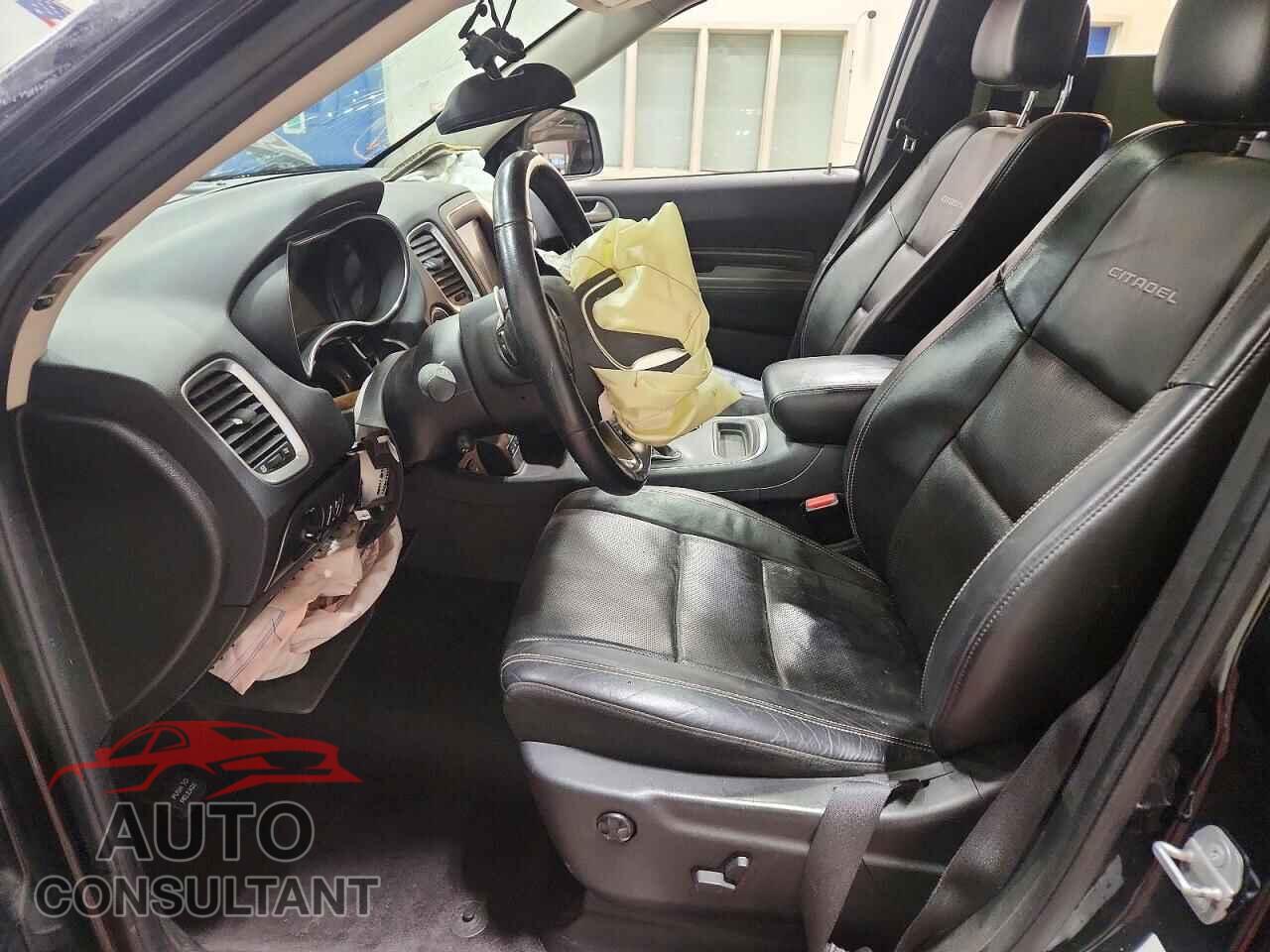 DODGE DURANGO 2018 - 1C4RDJEG4JC213685