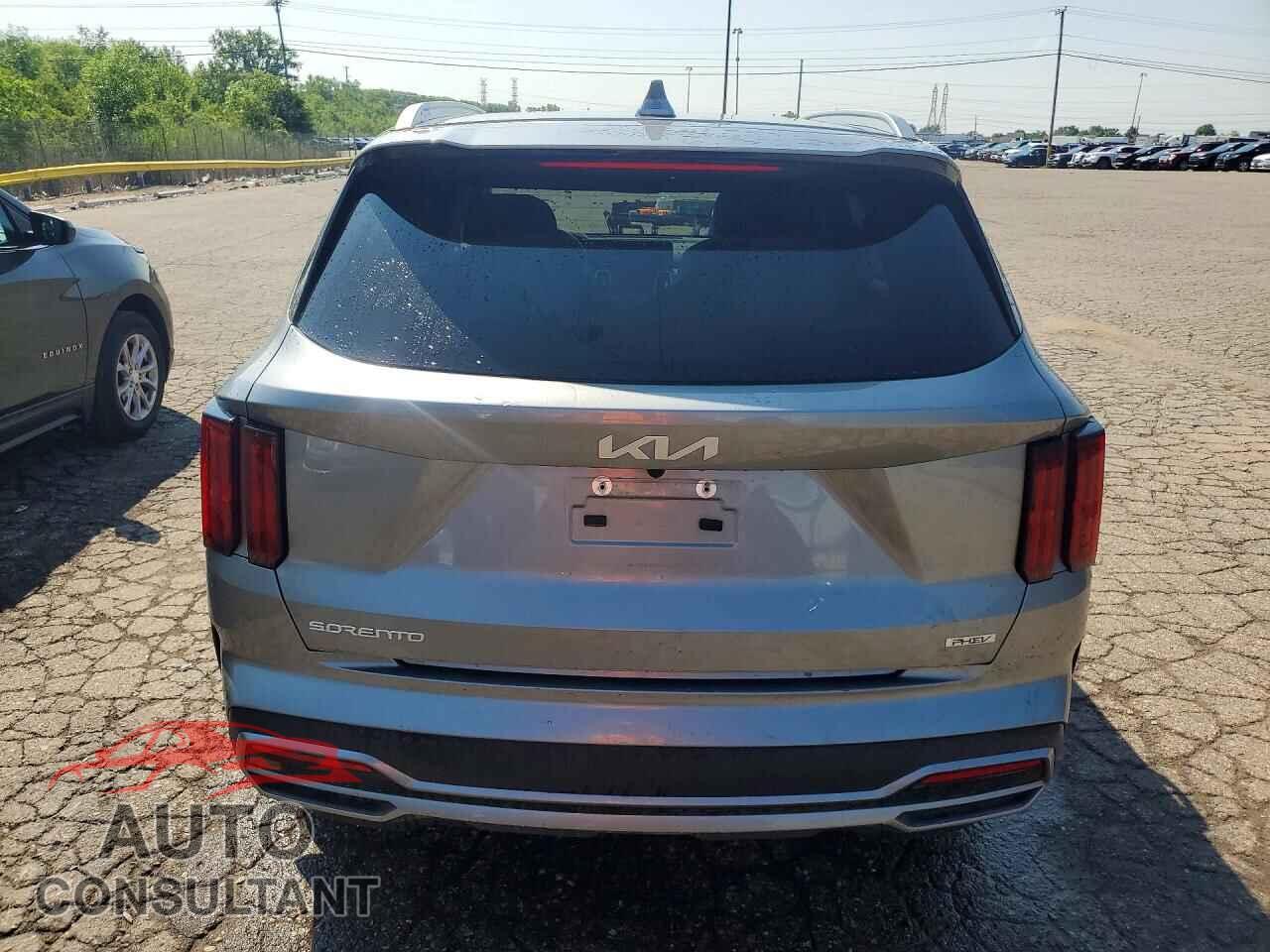 KIA SORENTO 2023 - KNDRMDLH8P5186727