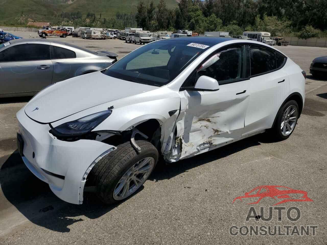 TESLA MODEL Y 2023 - 7SAYGDEE3PA124379