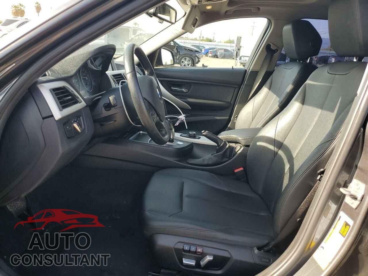 BMW 3 SERIES 2016 - WBA8A9C53GK618159