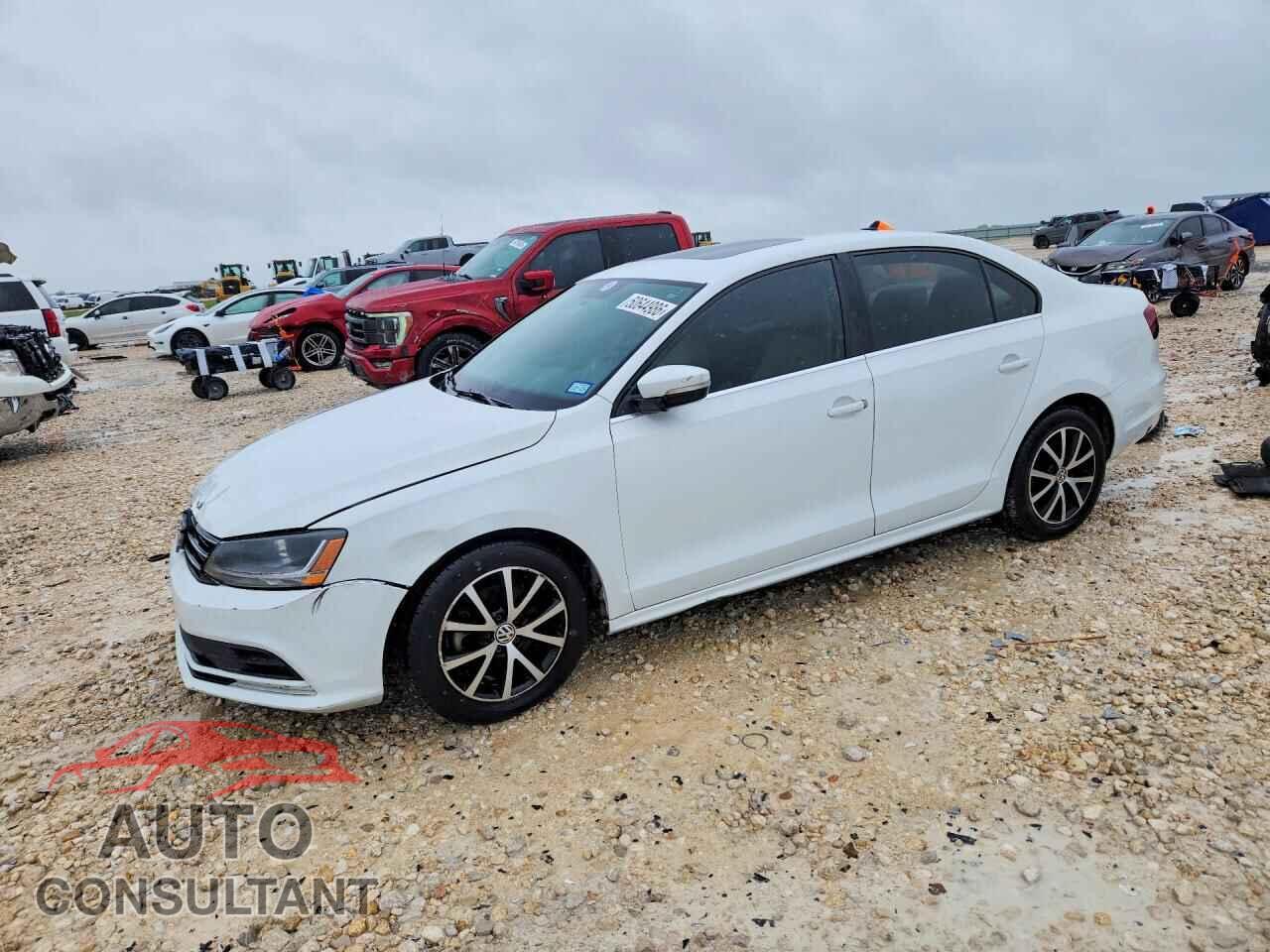 VOLKSWAGEN JETTA 2017 - 3VWB67AJXHM321184