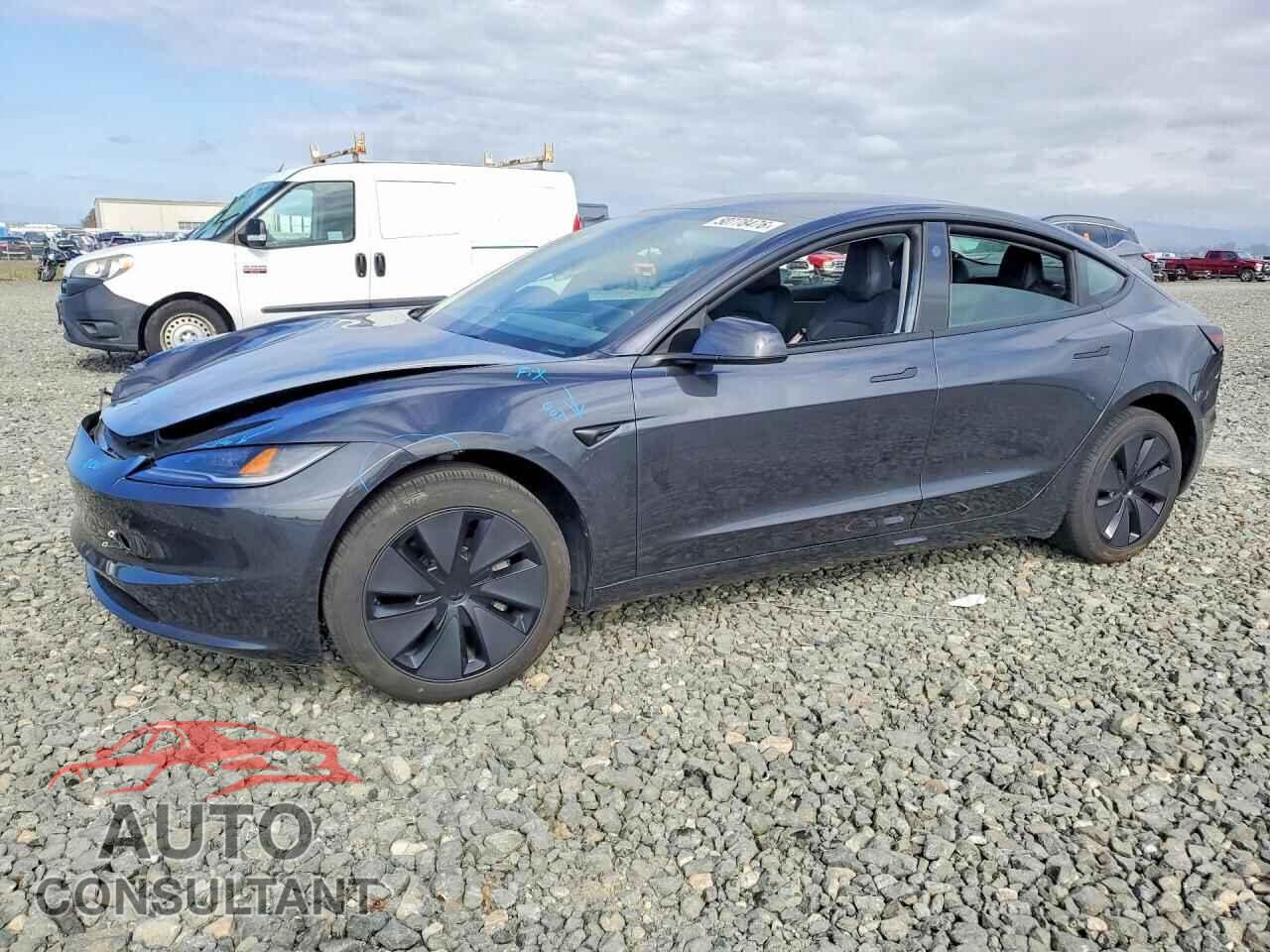 TESLA MODEL 3 2024 - 5YJ3E1EA9RF826883