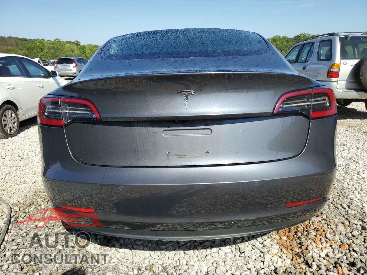 TESLA MODEL 3 2018 - 5YJ3E1EA1JF016216