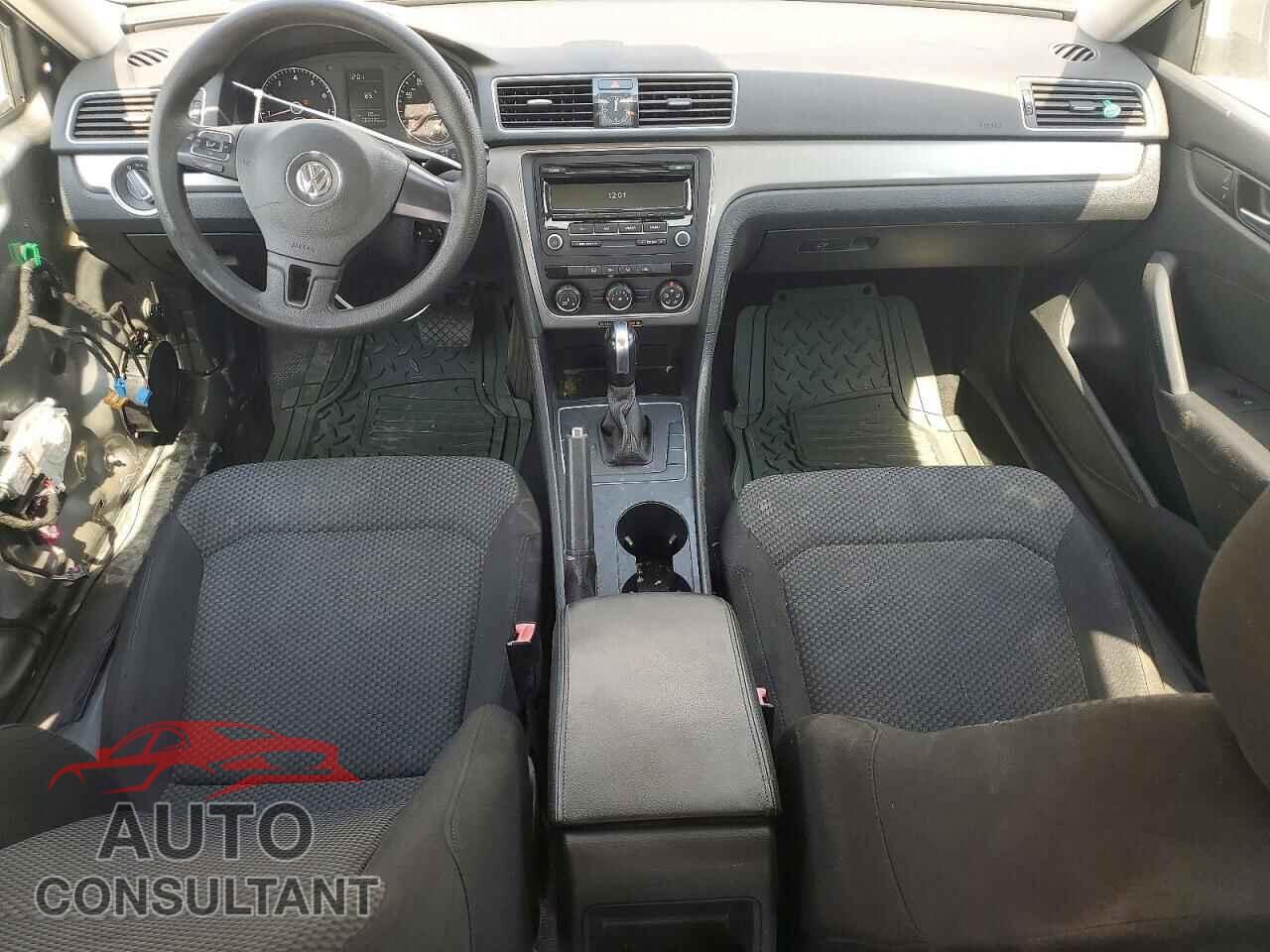 VOLKSWAGEN PASSAT 2014 - 1VWAP7A39EC009915