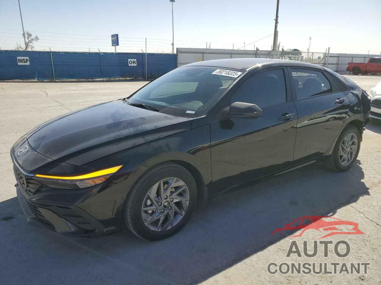 HYUNDAI ELANTRA 2024 - KMHLM4DG1RU800825