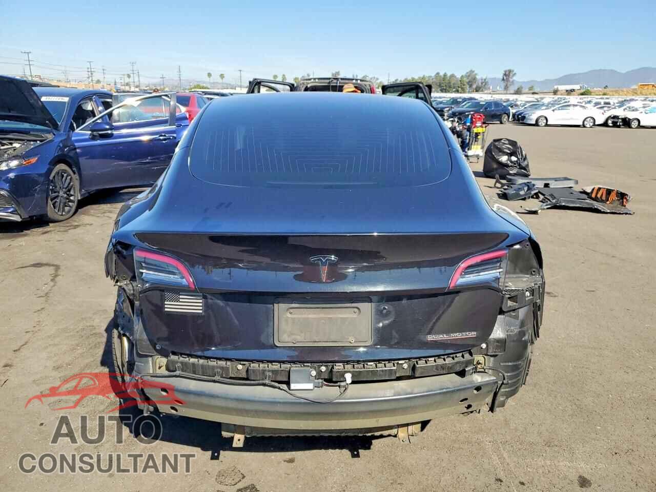 TESLA MODEL 3 2018 - 5YJ3E1EA8JF071049