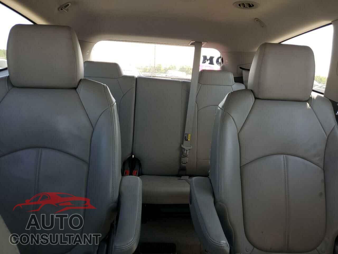 CHEVROLET TRAVERSE 2015 - 1GNKRHKD6FJ299730