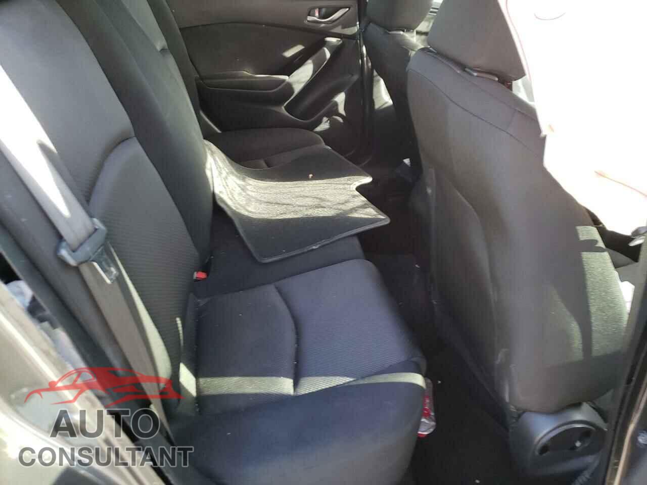 MAZDA 3 2017 - 3MZBN1U73HM110943