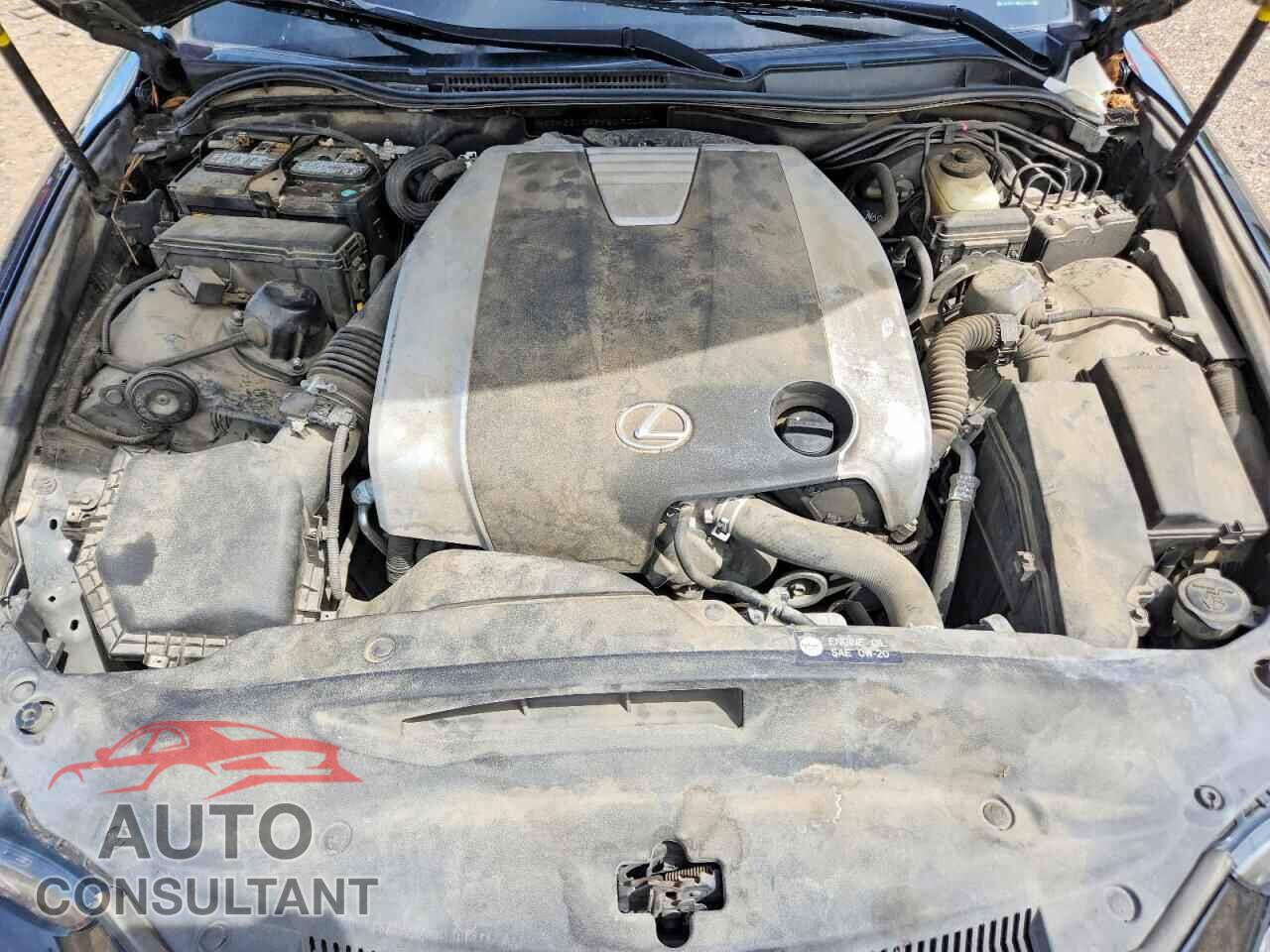 LEXUS IS 2017 - JTHBE1D29H5030140