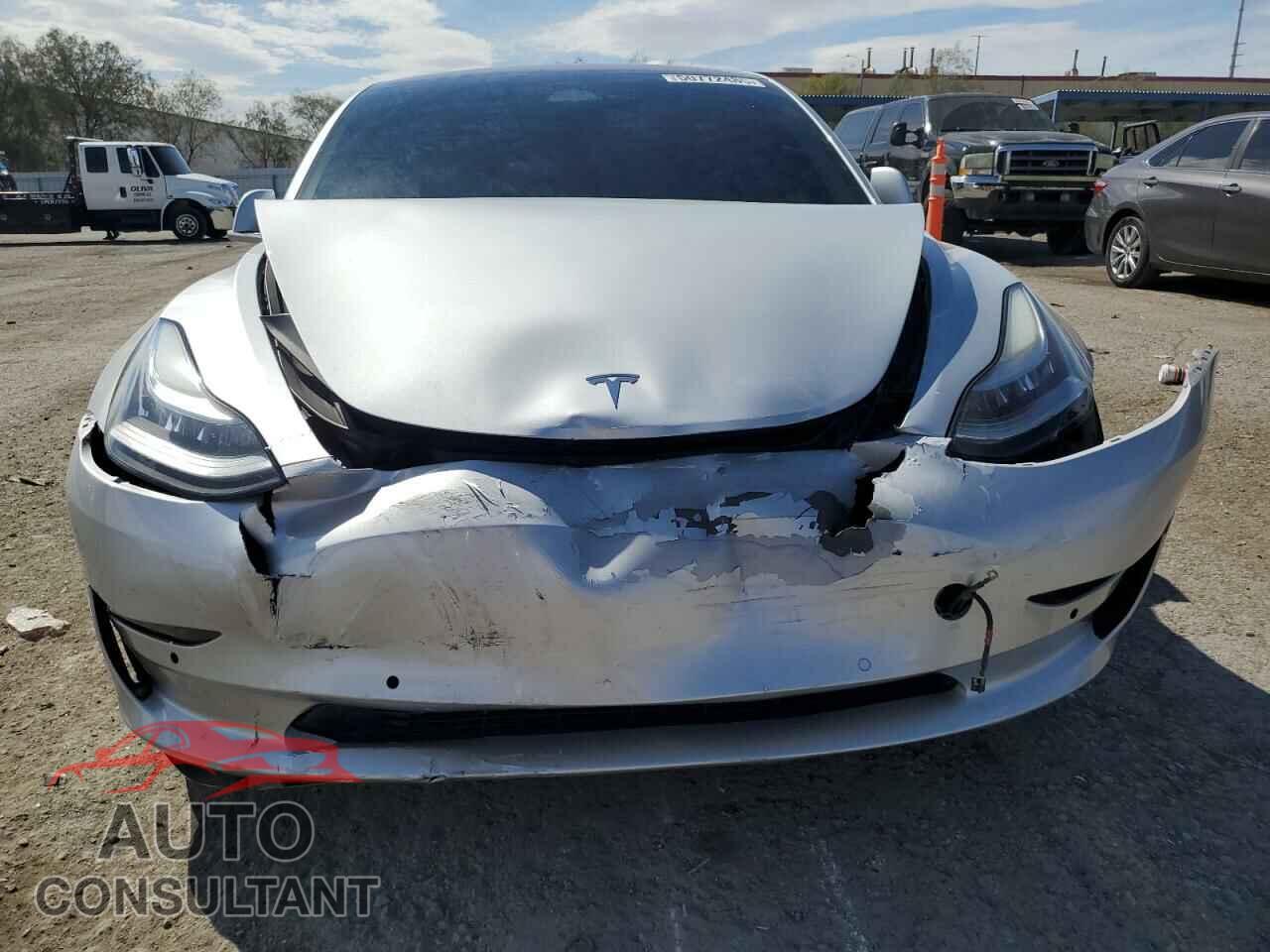 TESLA MODEL 3 2018 - 5YJ3E1EA2JF015351
