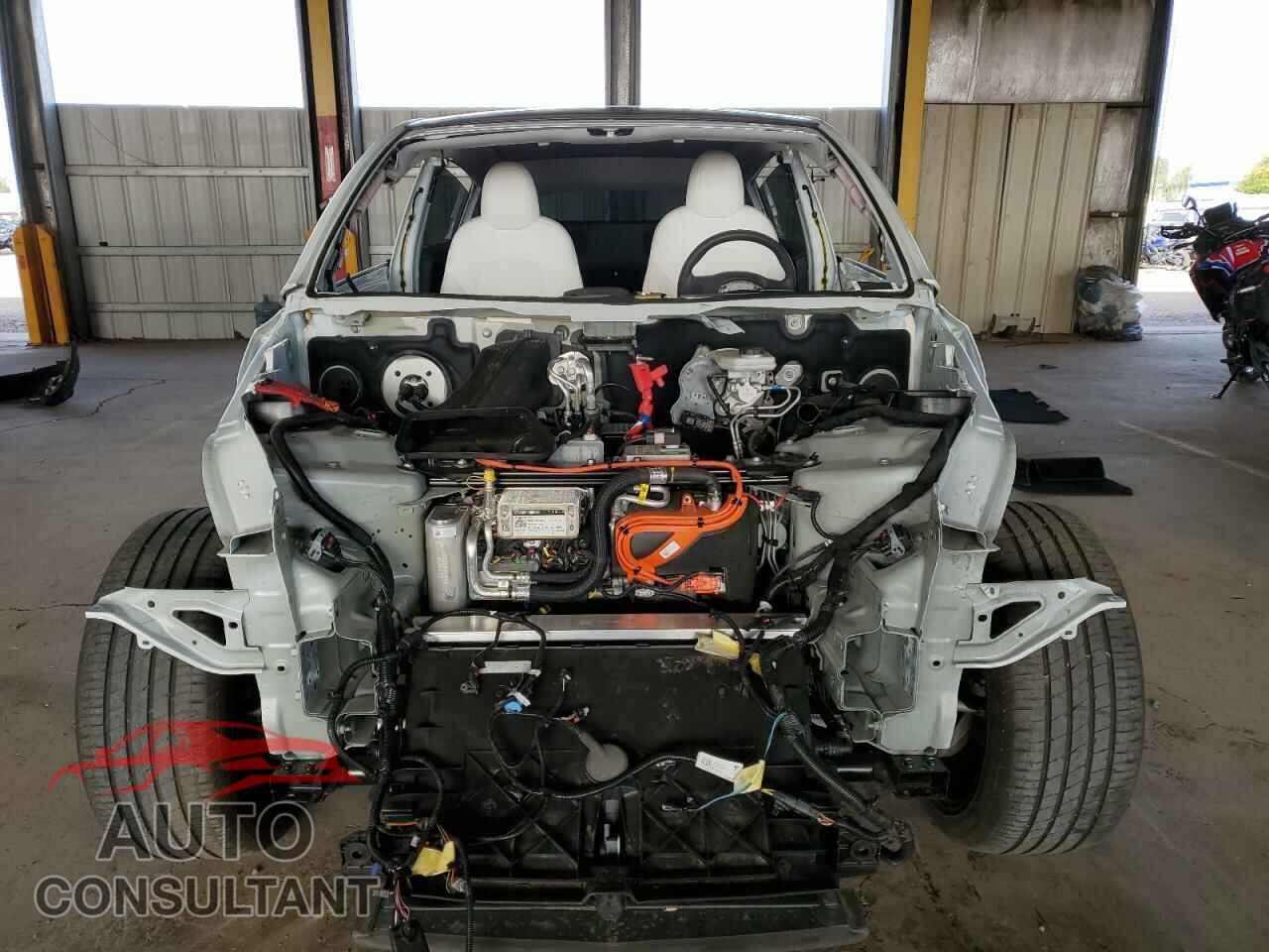 TESLA MODEL Y 2024 - 7SAYGDEE7RA217991